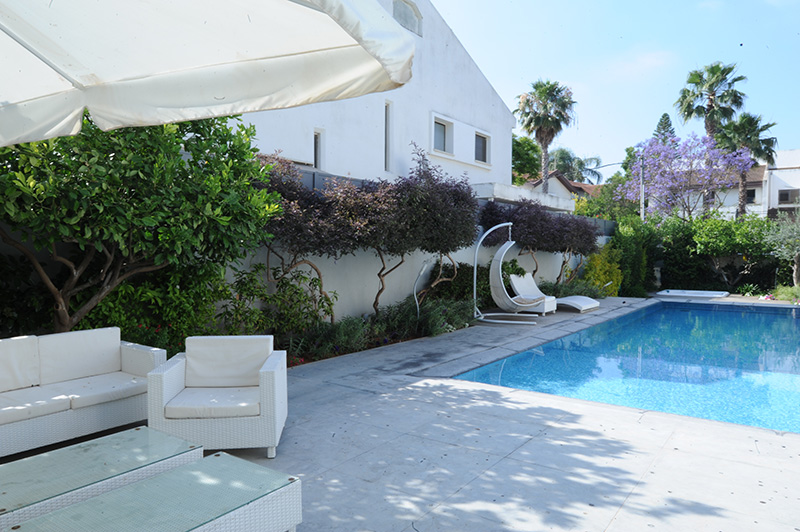 עיצוב בריכה וחוץ 